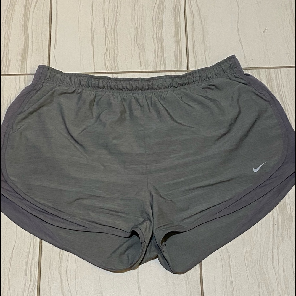 Grey Nike Running Shorts 2XL fits like a 1XL
